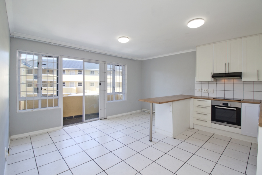 2 Bedroom Property for Sale in Sunnydale Western Cape